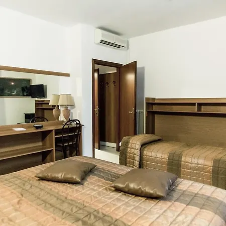 Europa Ξενοδοχείο Μόντενα