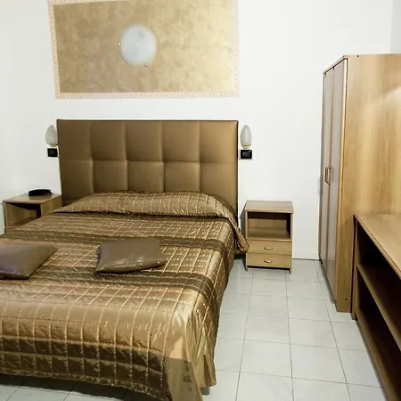 Europa Hotel 3*